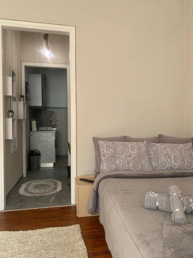 Petra'S House Apartment Florina Bagian luar foto