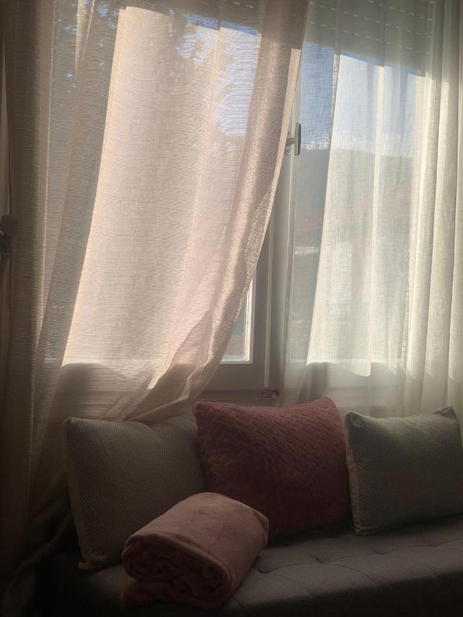 Petra'S House Apartment Florina Bagian luar foto